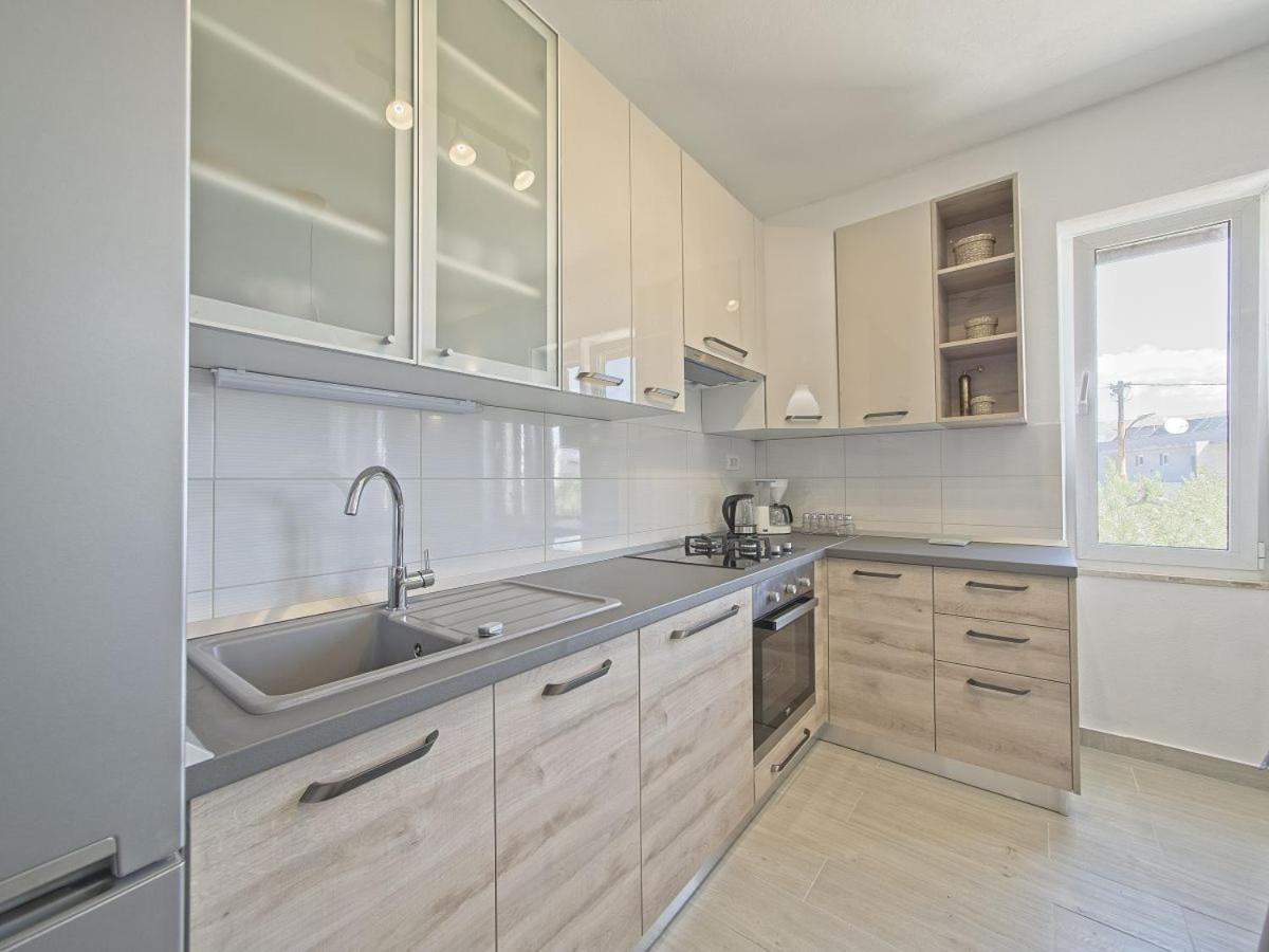 Apartman Nikica 포스티라 외부 사진