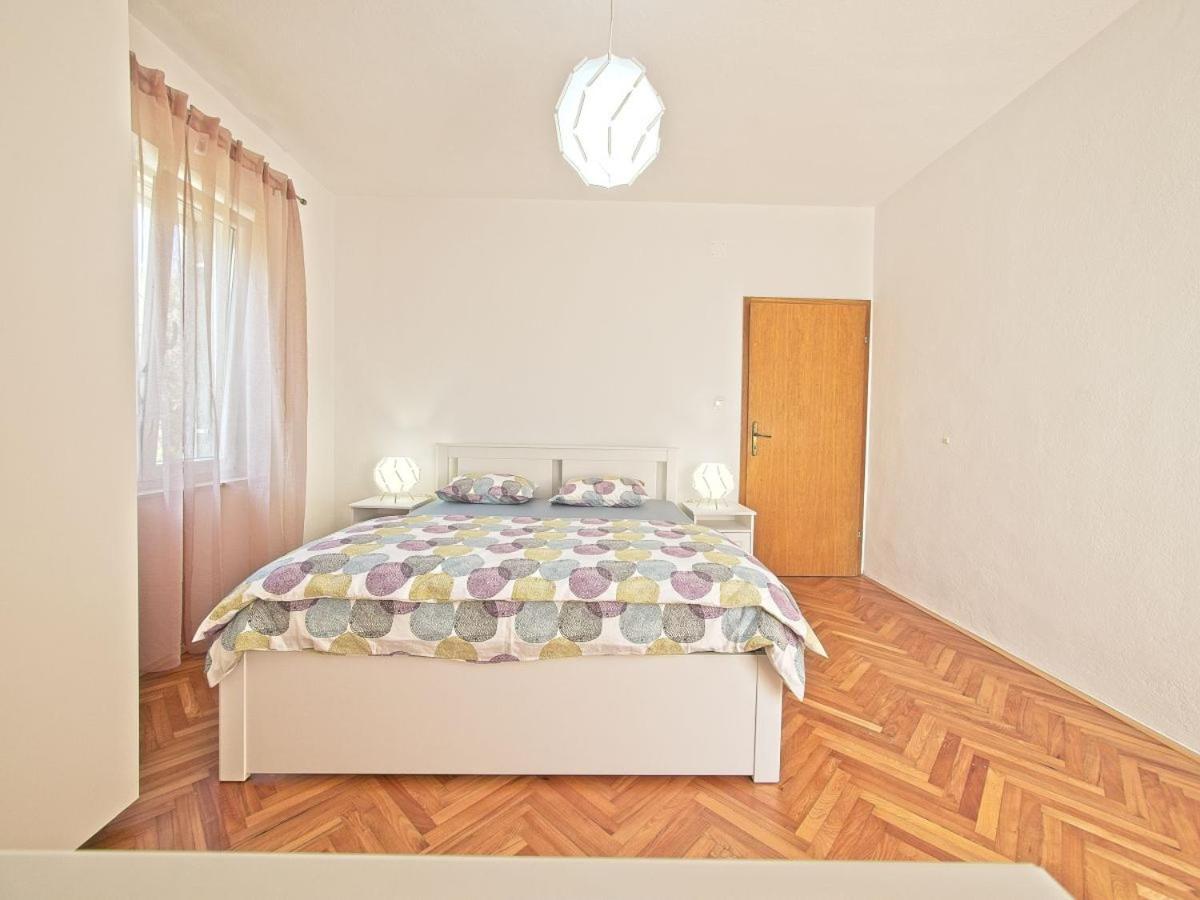 Apartman Nikica 포스티라 외부 사진