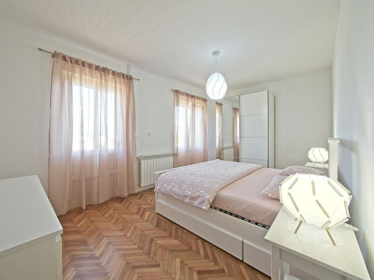 Apartman Nikica 포스티라 외부 사진