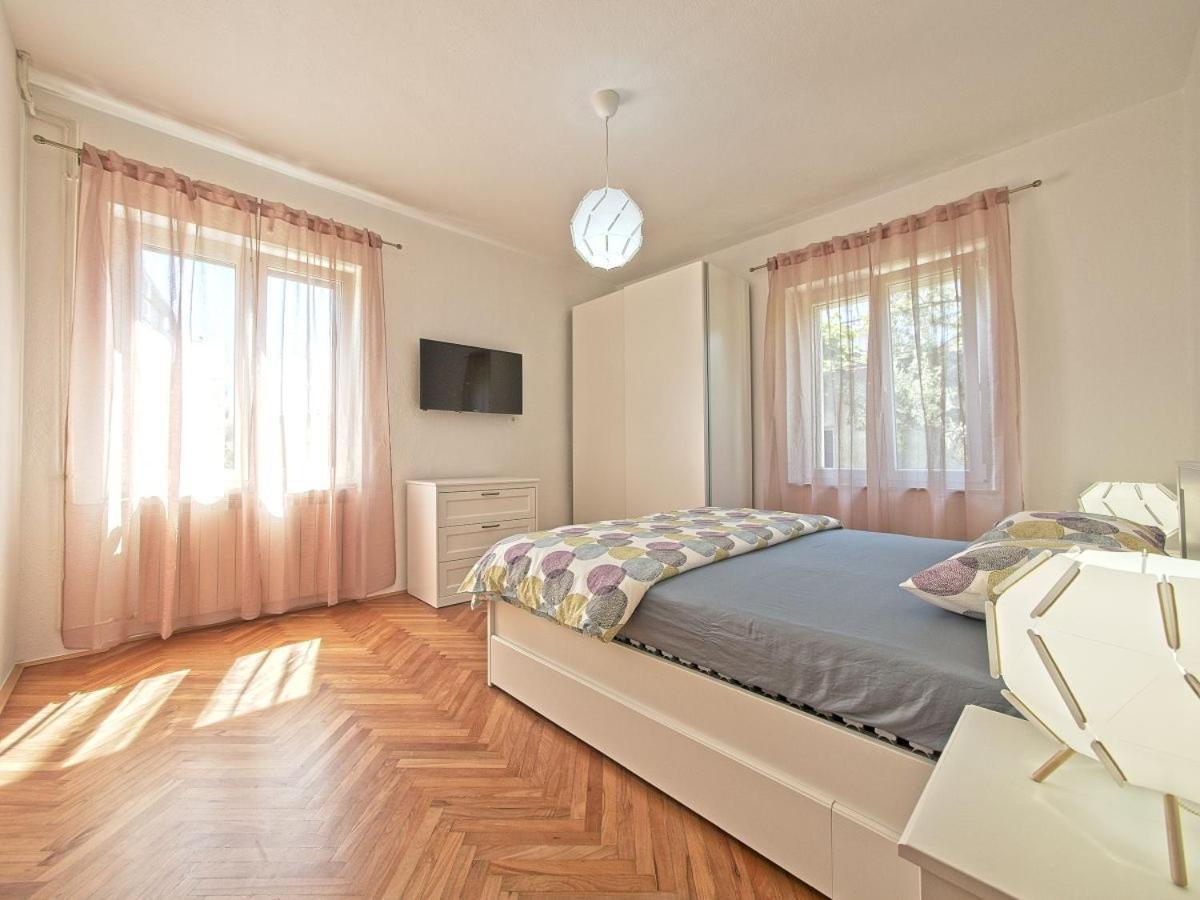 Apartman Nikica 포스티라 외부 사진