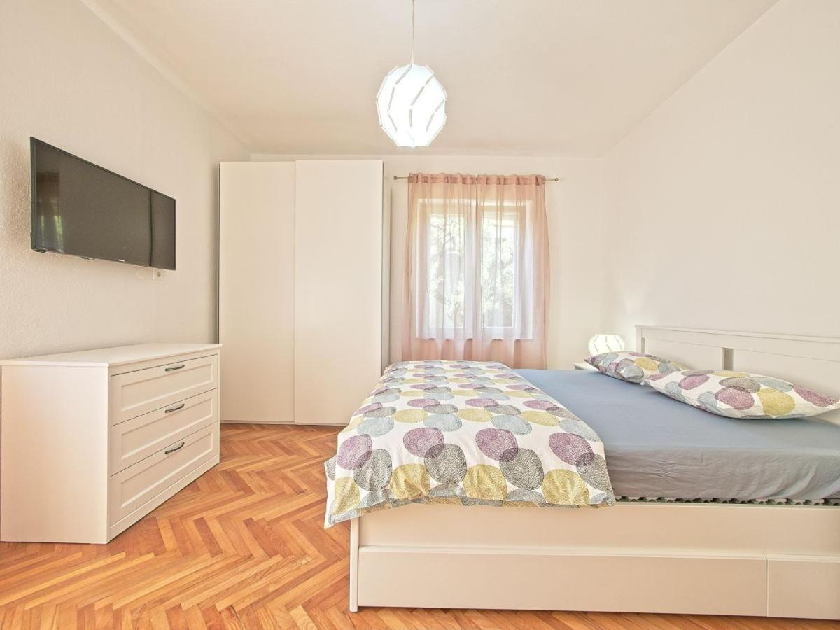 Apartman Nikica 포스티라 외부 사진