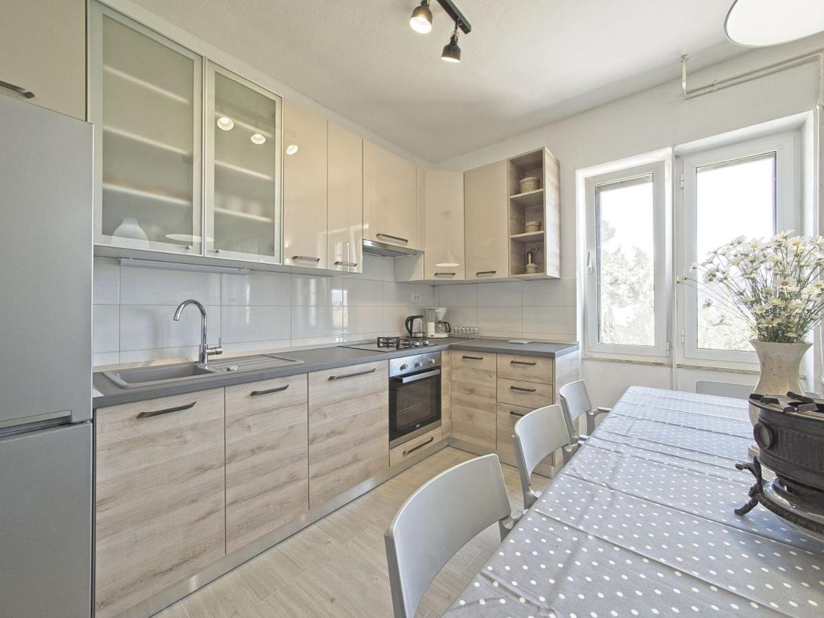 Apartman Nikica 포스티라 외부 사진