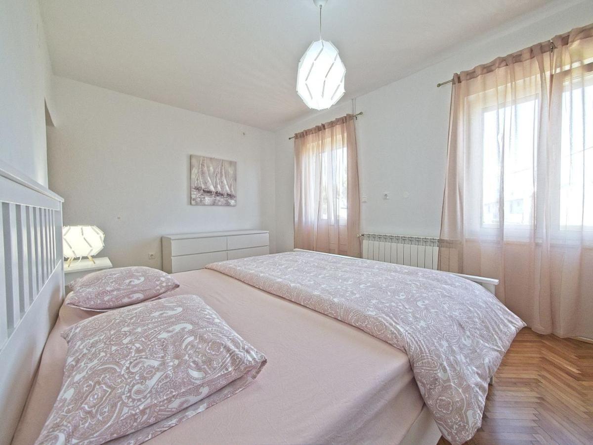 Apartman Nikica 포스티라 외부 사진